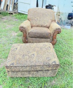 Accent Chair with Ottoman