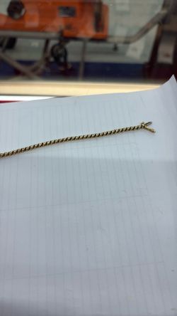 Tennis bracelet