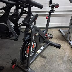 Schwinn IC4 Magnetic Resistance Indoor Bike 