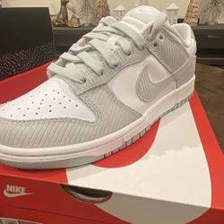 Nike Dunk Low Grey Corduroy Size 6M/7.5w