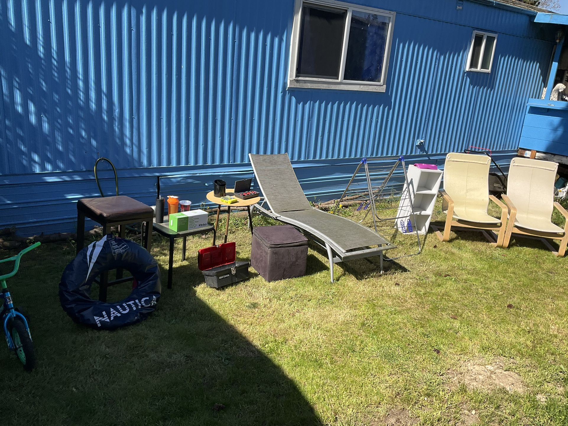 Yard Sale: Household Items For Sale CASH ONLY