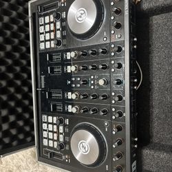 DJ Controller + Hardshell Case