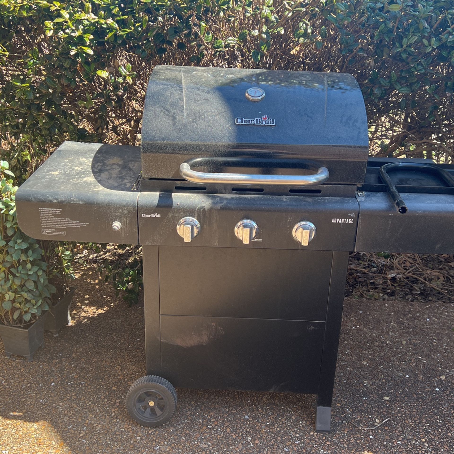 Gas grill