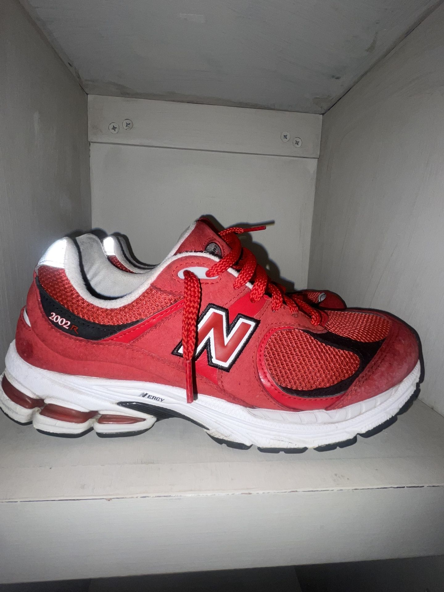 Rare 2002r New Balance