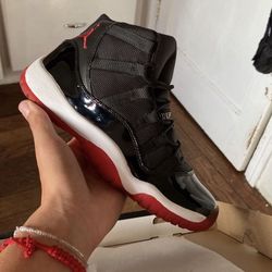 JORDAN 11 BREDS