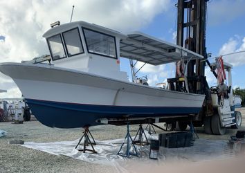 Barco Comercial De 28 Pies Staples