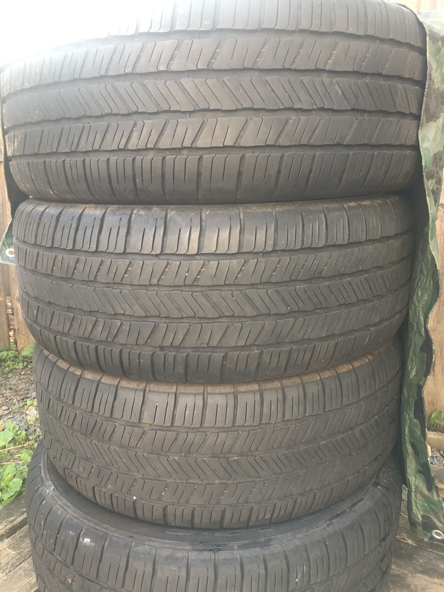 4 good use tires Goodyear 275/55/20