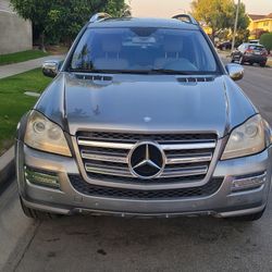 2010 Mercedes GL550