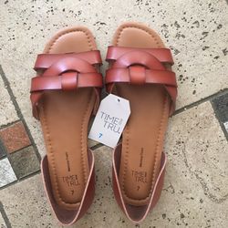 NWT Women Flat Shoes Size 7