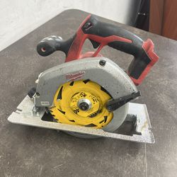 Milwaukee 2630-20 6 1/2 inch Circular saw M18 Tool Only