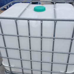 275 Gallon Water Tank $85 Each