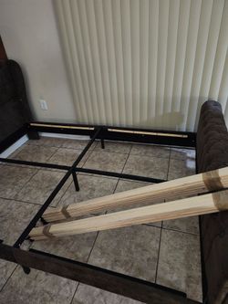 Bed frame, Queen