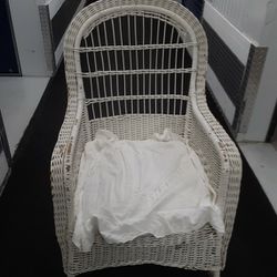 Wicker Vintage Rocking Chair - White