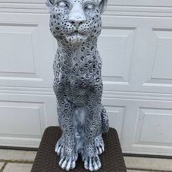 Large Sitting snow  Leopard Statue 