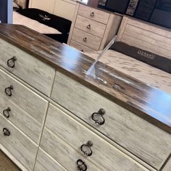 Stunning Stylish Four Piece Bedroom Suite!