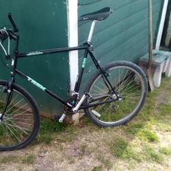 830 Trek Tall bike