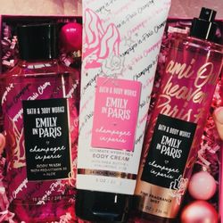 Limited Edition! BATH & BODY WORKS✨Netflix🗼Emily in Paris💕👠🥂CHAMPAGNE in PARIS🥂👠💕4-pc Gift Set  