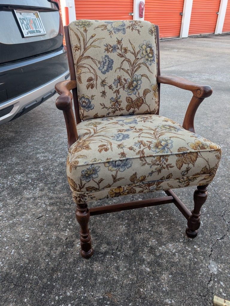 Vintage Arm Chair