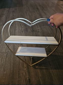 Heart shaped wall shelf