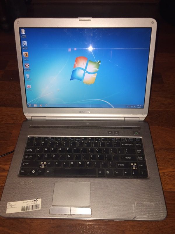 Sony Vaio PCG-7Z2L 15" Laptop Intel Pentium Dual Core 1.6Ghz 1GB DVDRW 160GB HD WiFi, Windows 7