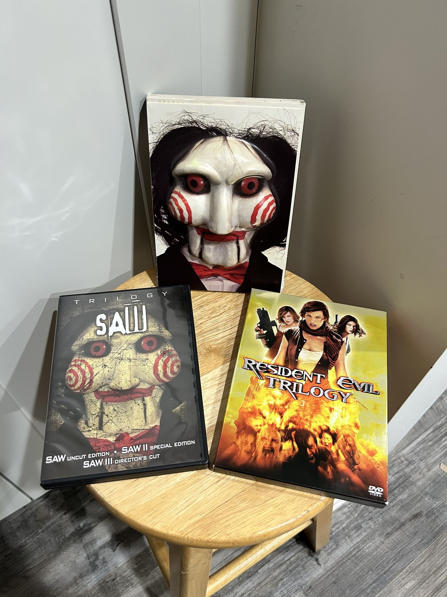 Saw Trilogy & Resident Evil Trilogy DVD