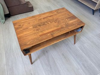 Lift Top Coffee Table – Hidden Storage