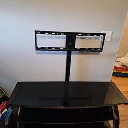 Entertainment Center With Articulating TV Mount