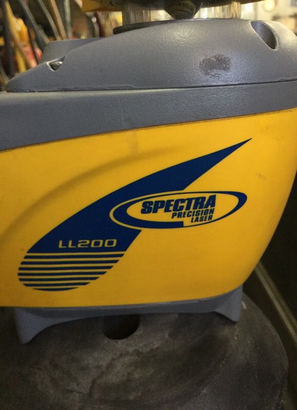 Spectra precision 2024 laser ll200
