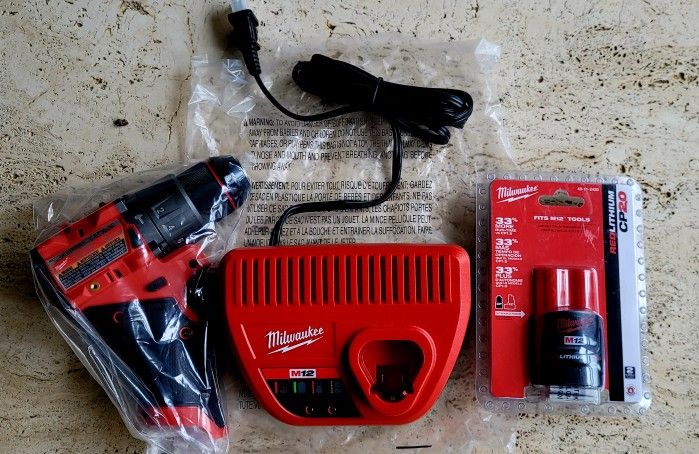 #NEW Milwaukee M12 FUEL Hammer Drill (3404-20)