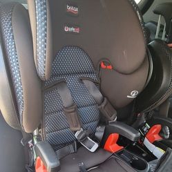 Britax Pinnacle ClickTight Harness-2-Booster Car Seat

 With Coolflow