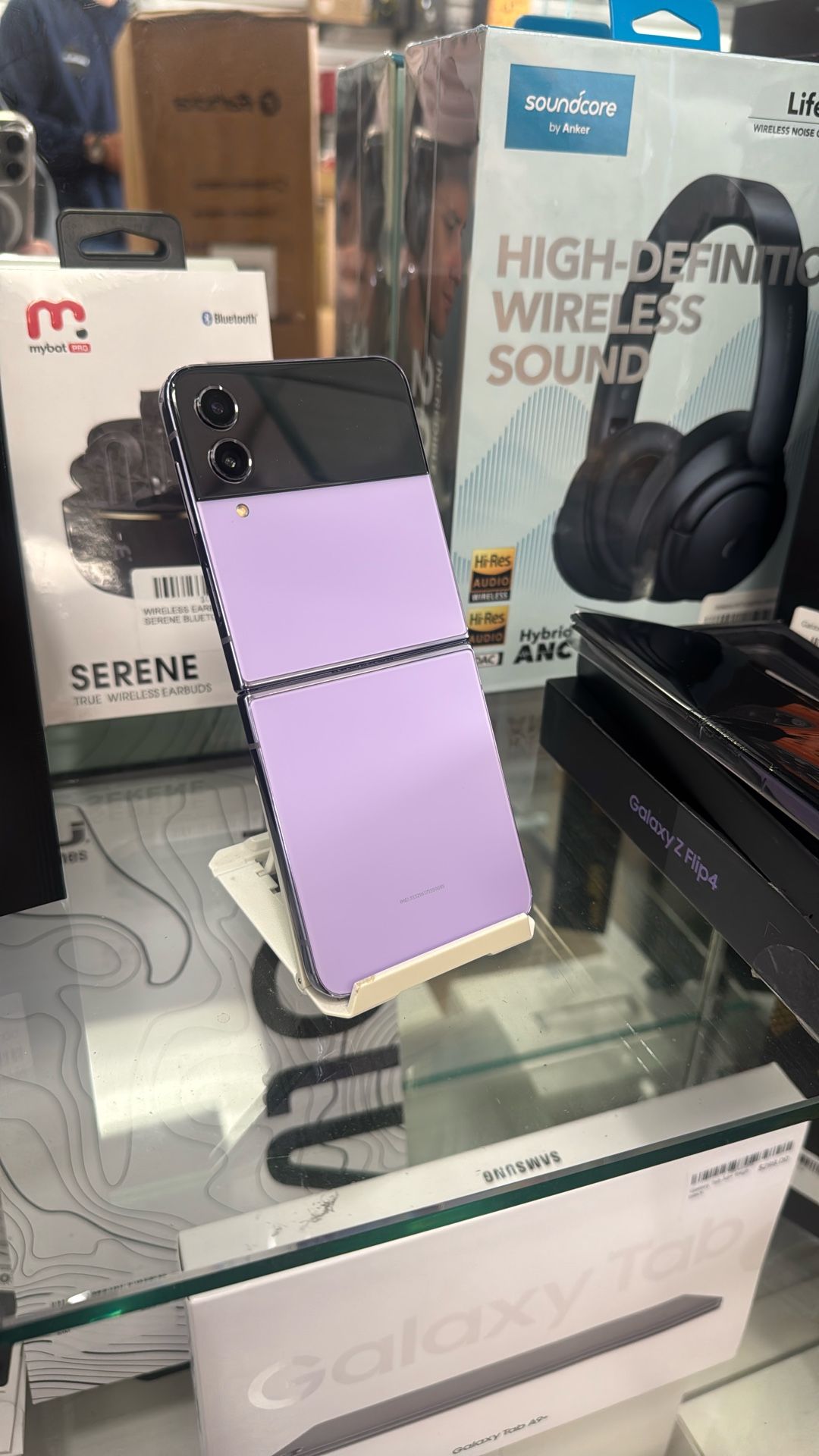 Samsung Z Flip 4 128gb / Payment Available