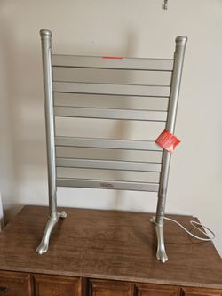 Towel warmer