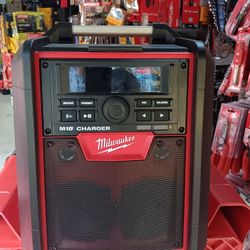 Milwaukee M18 Lithium Cordless Jobsite Radio + Charger 