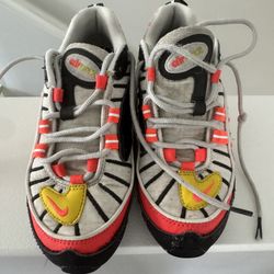 Nike Air Max 98 (Size 3.5Y) Shoes
