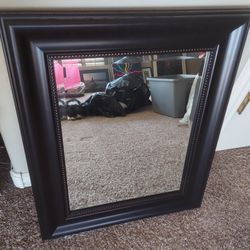 28x22 Mirror Good Condition Gold Or Bronze Painted Accents