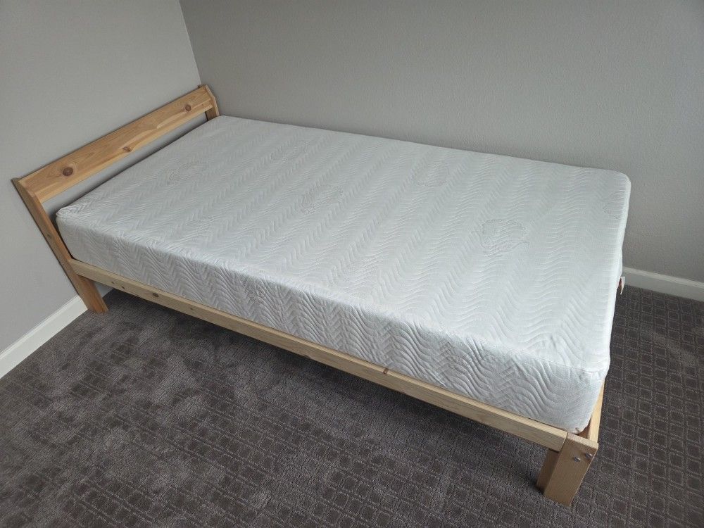 Twin Bed Frame and Matress
