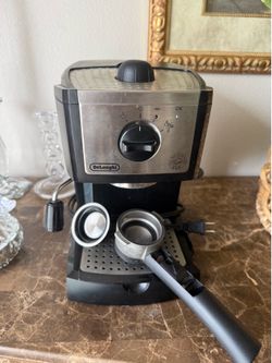 DeLonghi EC155M Espresso Machine - Black