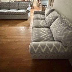  2-piece Couch Set Excellent Condition No Damage 
