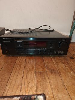 Denon AVR-810 Precision Audio Component/AV Surround Receiver