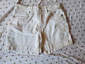 white Gap 1969 denim shorts size 4