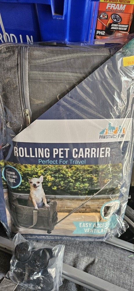 Rolling Pet Carrier