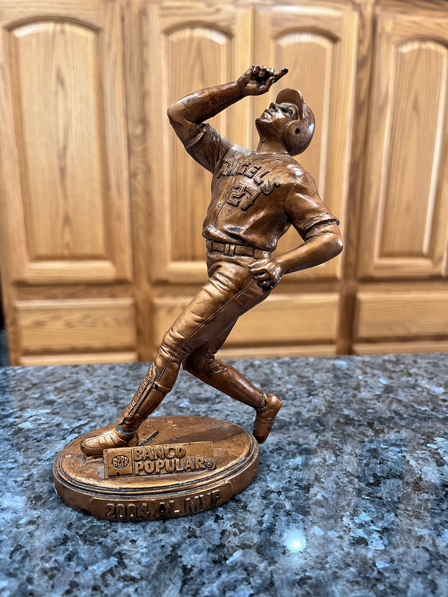2004 AL MVP Vladimir Guerrero Statue.  Los Angeles Angels Of Anaheim.  Stadium Exclusive Giveaway.  Preowned Displayed