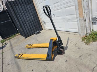 Pallet Jack $180