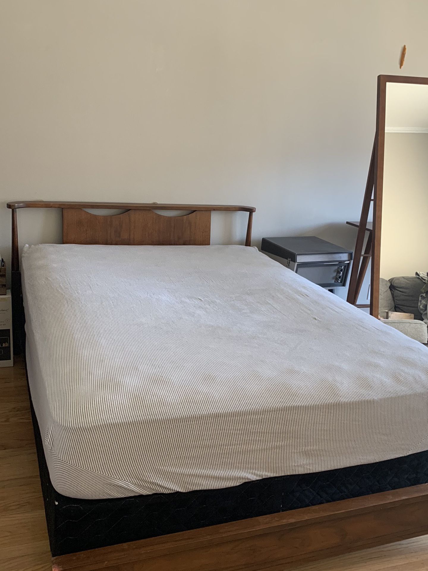Full Bed Set
