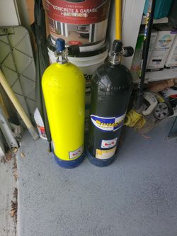 Diver Tanks
