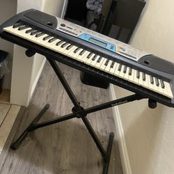 Yamaha Keyboard 
