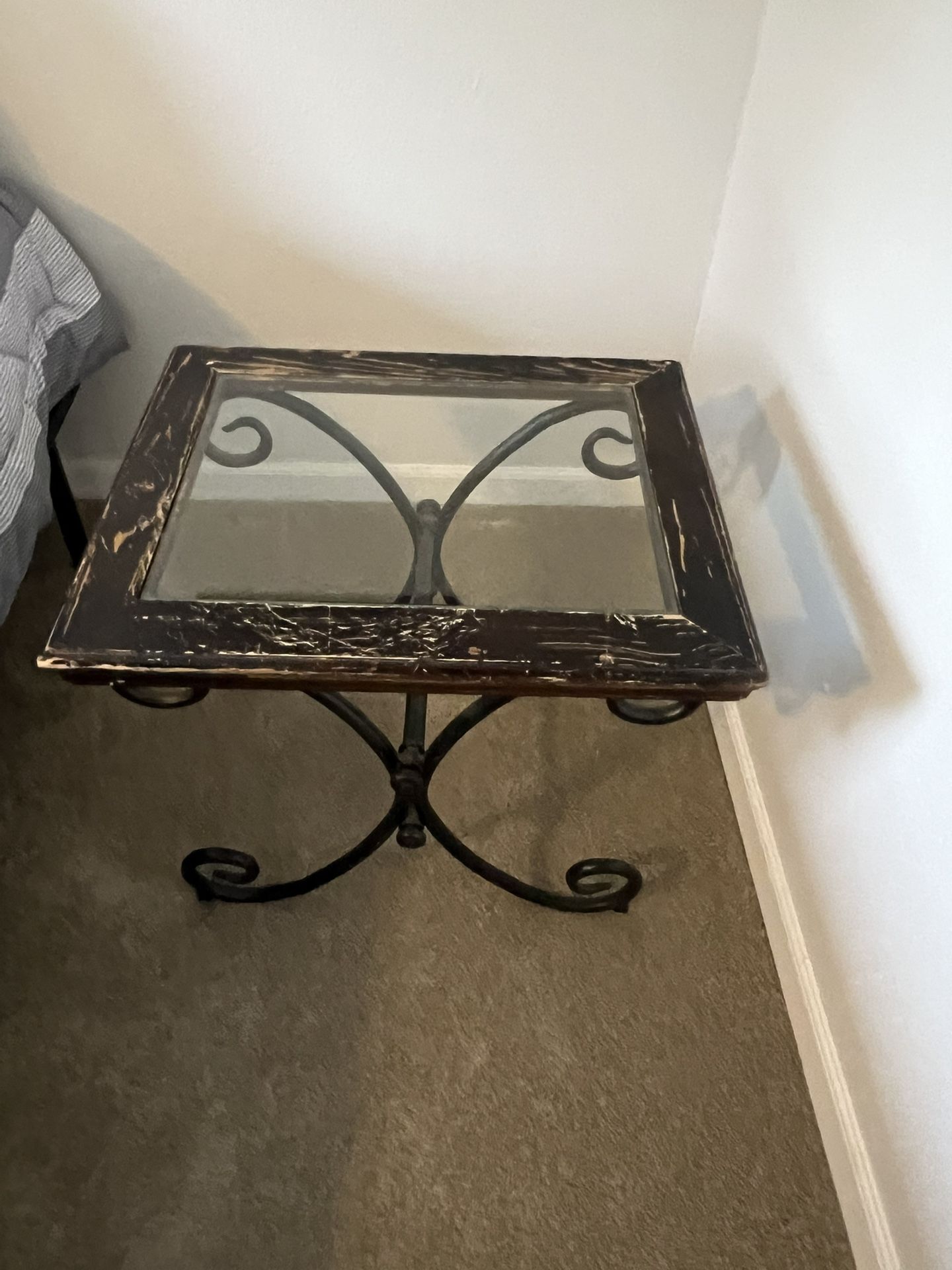 2 End Tables