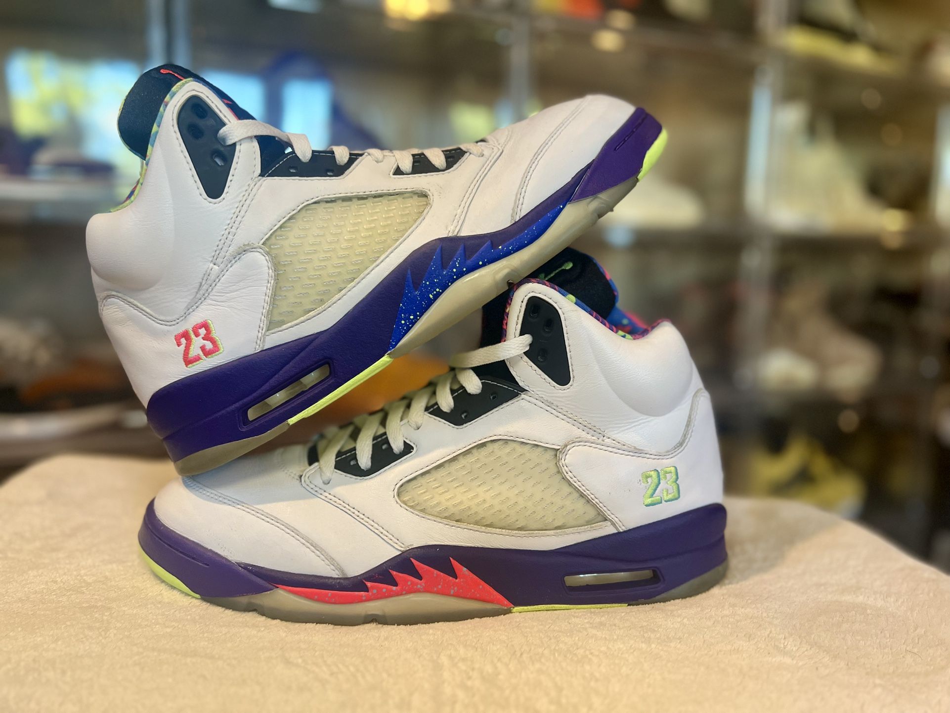 Size 12 - Jordan 5 Retro ‘Alternate Bel-Air’