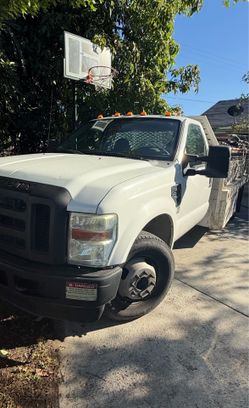 2008 Ford f350 flat bed