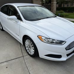 2016 Ford Fusion SE Hybrid 